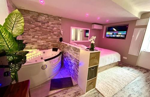 Carces Apartment | Le Repère des âmes Amoureuses