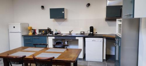 Saint-Martin-sur-Ocre Apartment | le temps d'aime