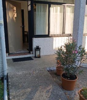 Chasseneuil-du-Poitou Apartment | Le WORLD, studio 3 minutes from Futuroscope