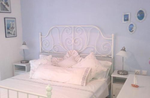 Parga House | LEMONELIA, one big,4-5 people and one small apartment ,2-3 people