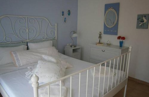 Parga House | LEMONELIA, one big,4-5 people and one small apartment ,2-3 people