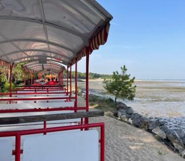 Saint-Trojan-les-Bains House | LES MIMOSAS