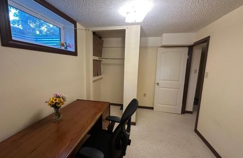 Saskatoon House | Licensed Private Cozy Basement Suite Near Downtown Saskatoon