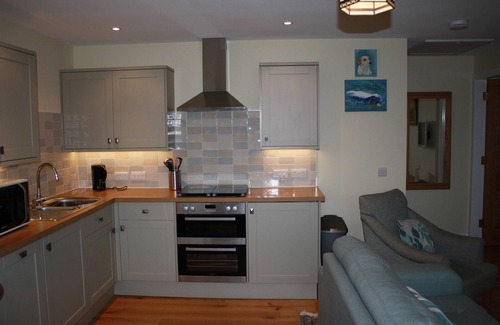 North Berwick House | Light and bright ground floor level cottage, sleeps 4