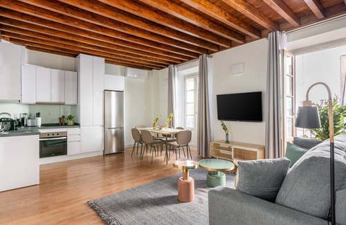 Granada City Center Apartment | Limehome Granada Calle Mirasol