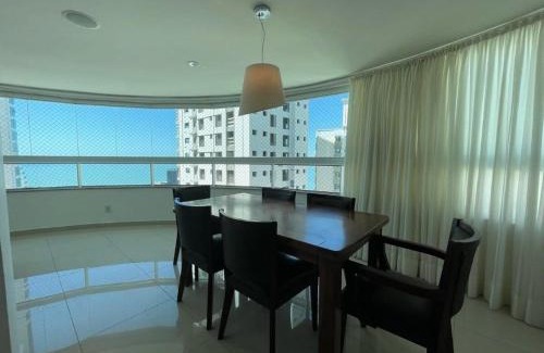 Pioneiros Apartment | Linda Vista, Um apartamento por andar, 3 Suítes, 2 Garagens