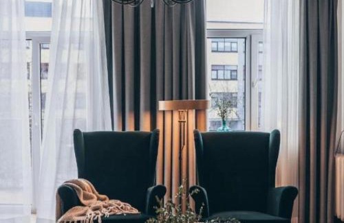 Panevezys Apartment | Lindens apartments with AC and view to central square