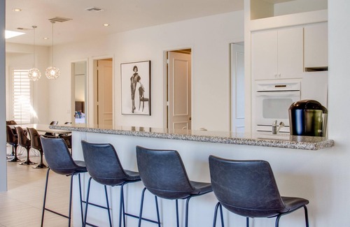 The Movie Colony House | Lions Gate Estate Holiday home 4