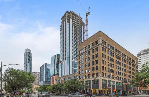 Downtown Austin Apartment | Littlefield Lofts, Hosted by Placemakr - 6th St