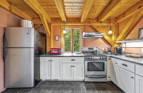 Lamoine Beach Cottage | Lobsterman's Secret Cottage