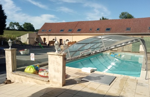 Rety Cottage | LOCQUINGHEM PALACE GITE N°2 HEATED DISCOVERY POOL