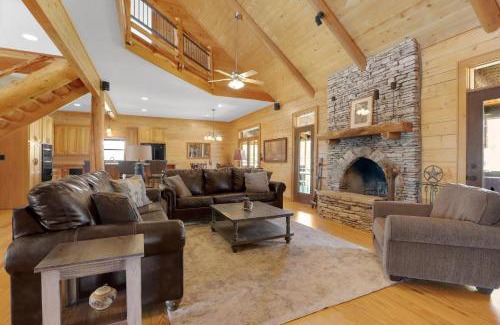 Wimberley House | Log Home at RusTx Ranch