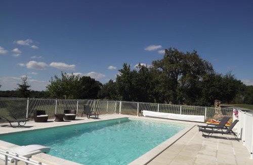 Xaintray Bed & Breakfast | Logis De La Mélissière