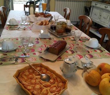 Xaintray Bed & Breakfast | Logis De La Mélissière