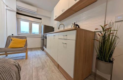 Sesvete Apartment | long Cozy Studio w Floor Heating