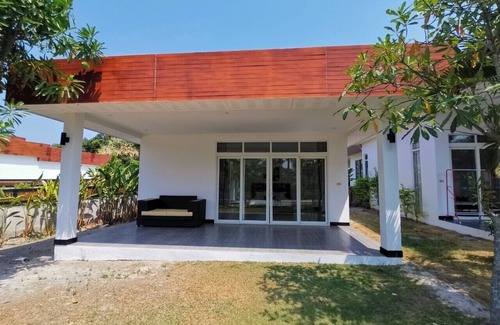 Hua Hin House | Lotus private pool villa