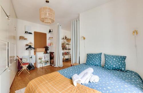 Cite Rouge Apartment | Lovely 1 BR Flat near Colonel Fabien metro station