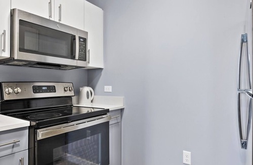Everett Apartment | Lovely 1BR Near Encore Boston 8842