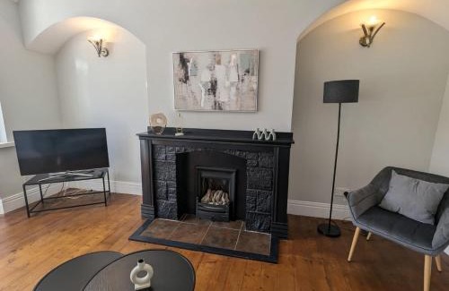 Heaton Apartment | Lovely 2 Bedroom Getaway