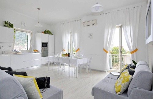 Sant'Agnello House | Lovely 3-bed House in Sorrento for Families