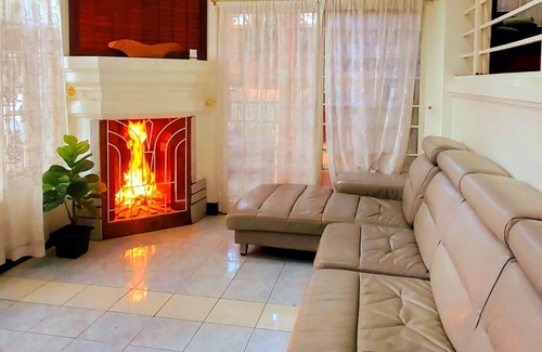 Baguio House | Lovely 6-bedroom house with WiFi in charming Baguio