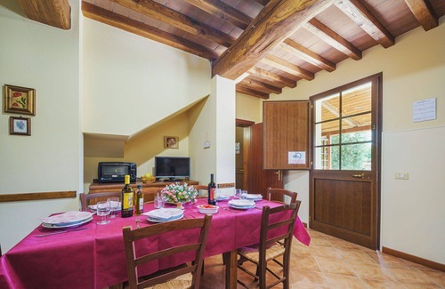 Orentano Apartment | Lovely apartment for 7 guests with A/C, WIFI, pool, TV and patio