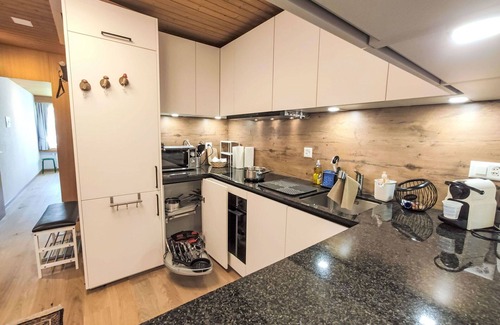 Davos-Dorf Apartment | Lovely apartment for 4 guests with WIFI, TV and balcony