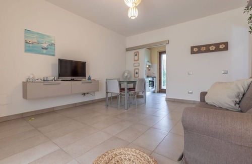 Loreto Apartment | Lovely apartment for 4 guests with WIFI, TV and patio, close to Porto Recanati