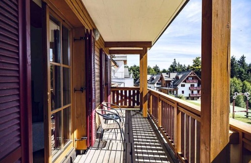 Hocko Pohorje Apartment | Lovely apartment for 7 people with WIFI, pool, TV, balcony, pets allowed and panoramic view