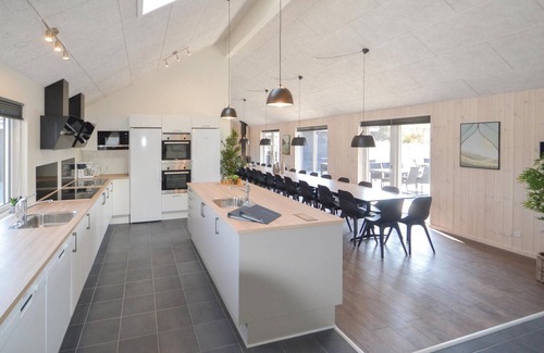 Grenaa House | Lovely home in Grenaa with sauna