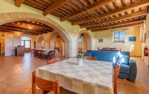 Montone House | Lovely Home In Montone With Wifi
