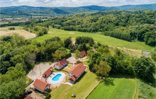 Donji Martijanec House | Lovely Home In Rivalno With Sauna