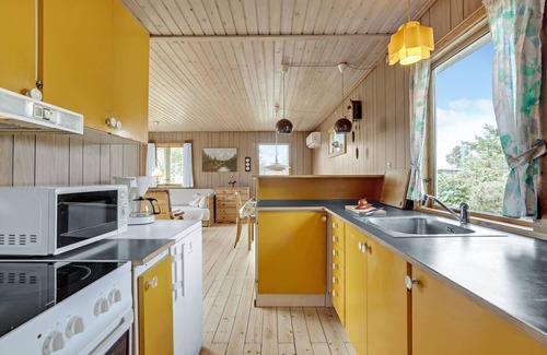 Frolunde House | Lovely home in Slagelse with kitchen