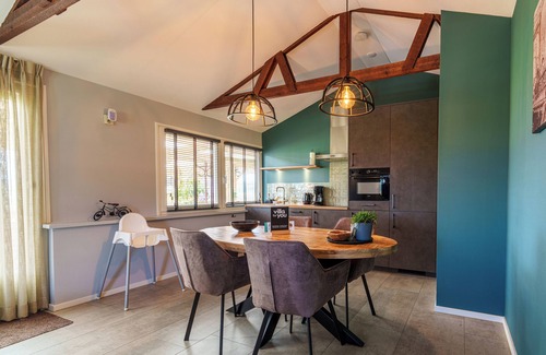 Hellendoorn House | Lovely new apartment with garden