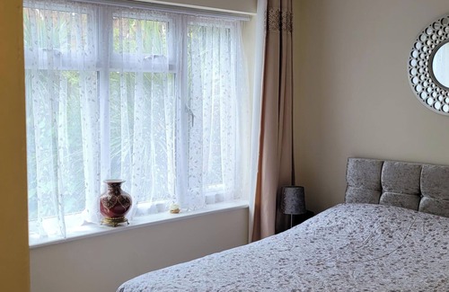 Reading House | Lovely Studio in Town Centre