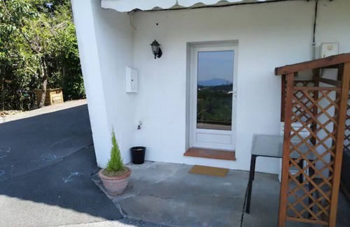 Mouguerre Apartment | Lovely T2 on the outskirts of Bayonne