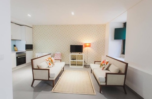 Sacramento Apartment | Loving Chiado