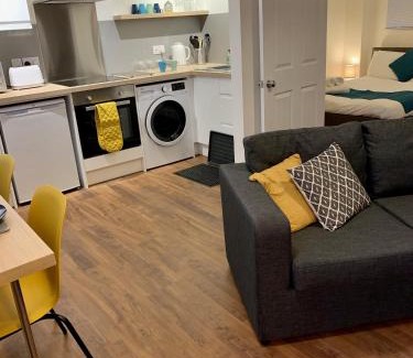 Stroud Apartment | Lower Highview - Self Catering Apartment, fpventures Stroud