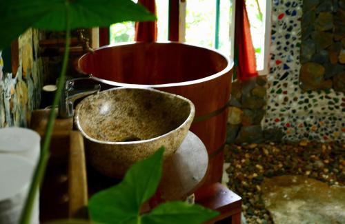 Pu Long Nature Reserve Cabin | Lua Pu Luong