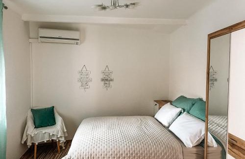 Split Apartment | Lucky Star Apartments in City Center