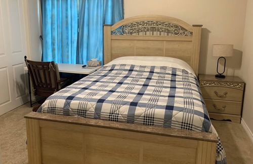 Alessandro Heights House | LuxHome Suite B, Luxurious getaway in Riverside's safest neighborhood