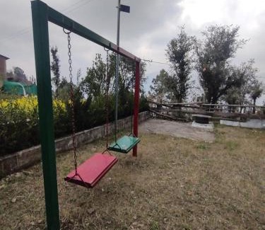Bhimtal Hotel | Luxsugero Moonlight
