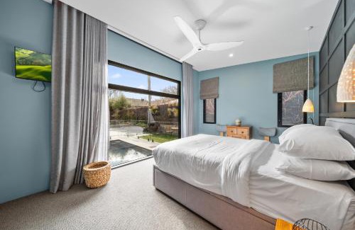 Ainslie House | Luxurious 2-Bed Pool, Lift, Alfresco Dining