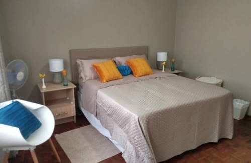 Harare Apartment | Luxurious 3 bed house modern open plan- borehole - 2046