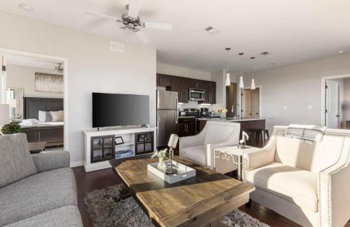 Rolling Mill Hill House | Luxurious Downtown Corner Views 2 bed 2bath 61