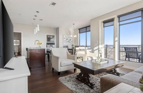 Rolling Mill Hill House | Luxurious Downtown Corner Views 2 bed 2bath 61