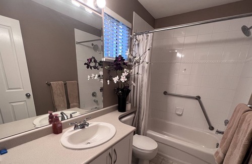Southwest Gordon Estate House | Luxurious House! For a great price!!