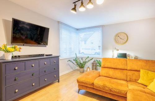 Perth Apartment | Luxurious House With Garden