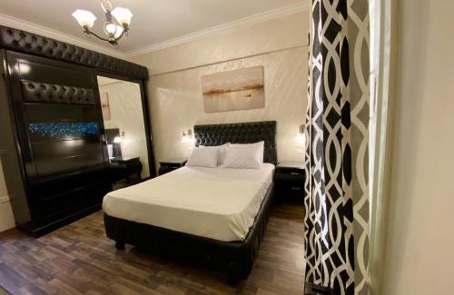 New Cairo Apartment | Luxurious New Cairo Villa Private Garden & Prime Location