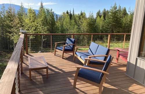 Columbia Falls House | Luxury Living Teakettle Lookout